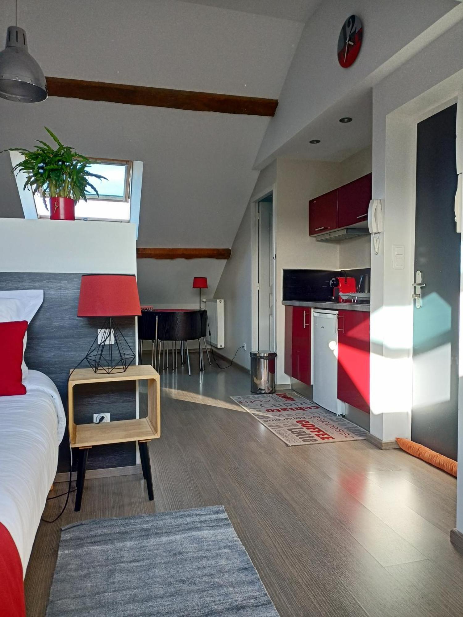 Les Suites Angevines Angers Eksteriør bilde